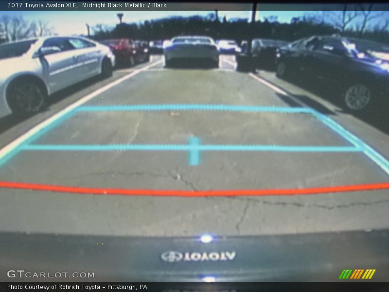 Midnight Black Metallic / Black 2017 Toyota Avalon XLE