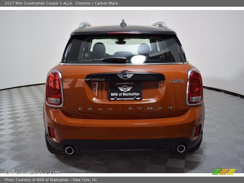 Chestnut / Carbon Black 2017 Mini Countryman Cooper S ALL4