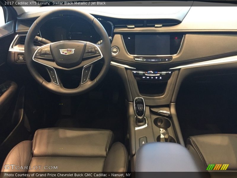 Stellar Black Metallic / Jet Black 2017 Cadillac XT5 Luxury