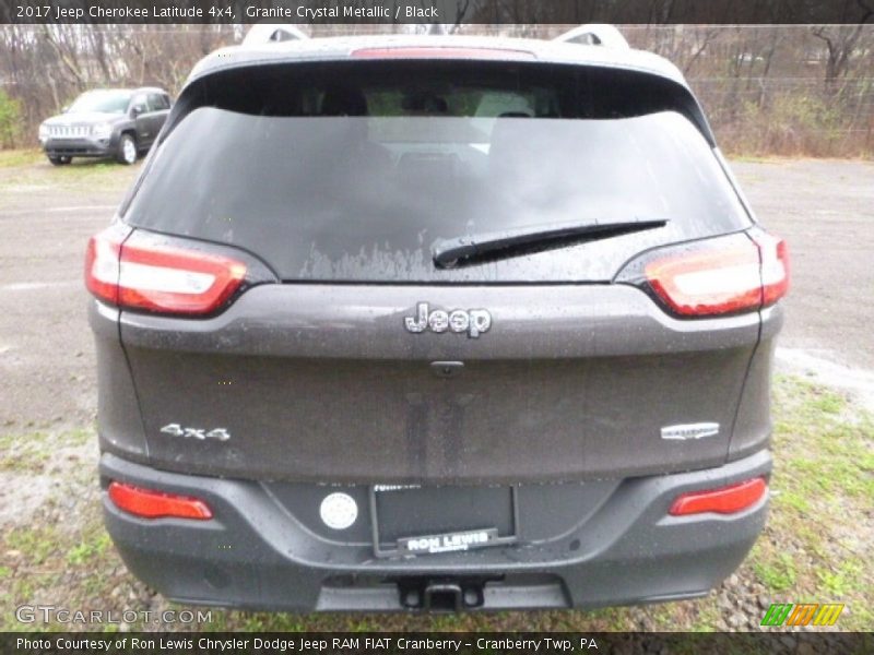 Granite Crystal Metallic / Black 2017 Jeep Cherokee Latitude 4x4
