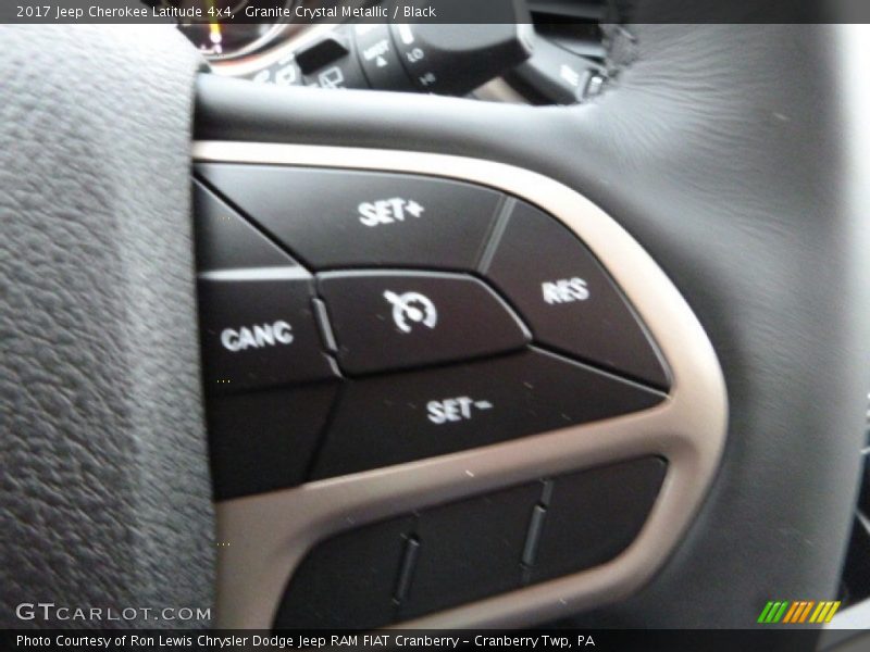 Granite Crystal Metallic / Black 2017 Jeep Cherokee Latitude 4x4