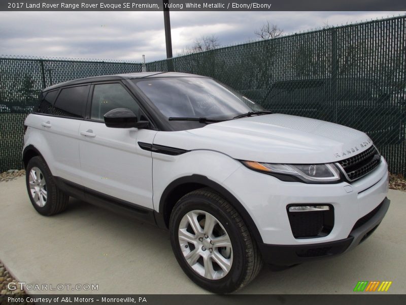 Yulong White Metallic / Ebony/Ebony 2017 Land Rover Range Rover Evoque SE Premium