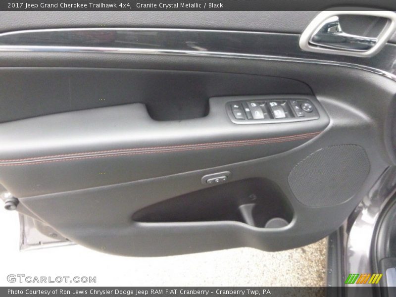 Granite Crystal Metallic / Black 2017 Jeep Grand Cherokee Trailhawk 4x4