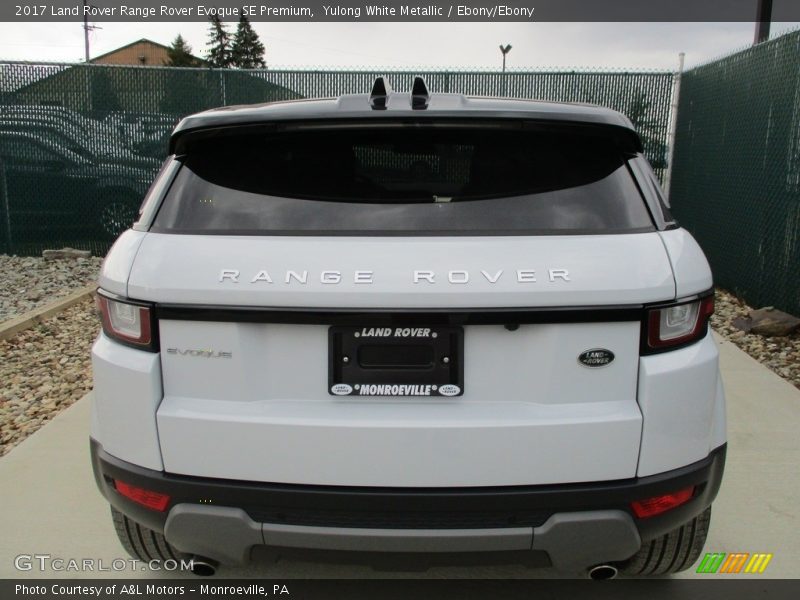 Yulong White Metallic / Ebony/Ebony 2017 Land Rover Range Rover Evoque SE Premium