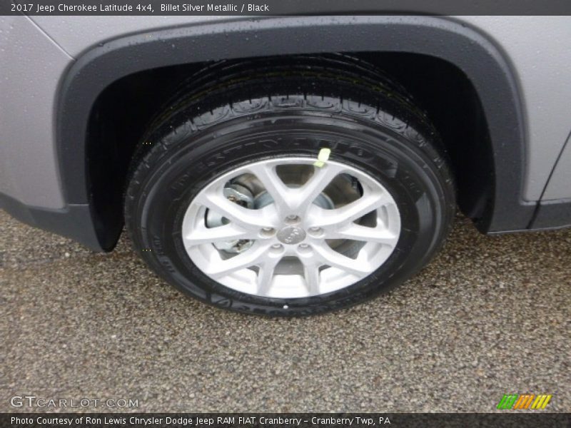 Billet Silver Metallic / Black 2017 Jeep Cherokee Latitude 4x4
