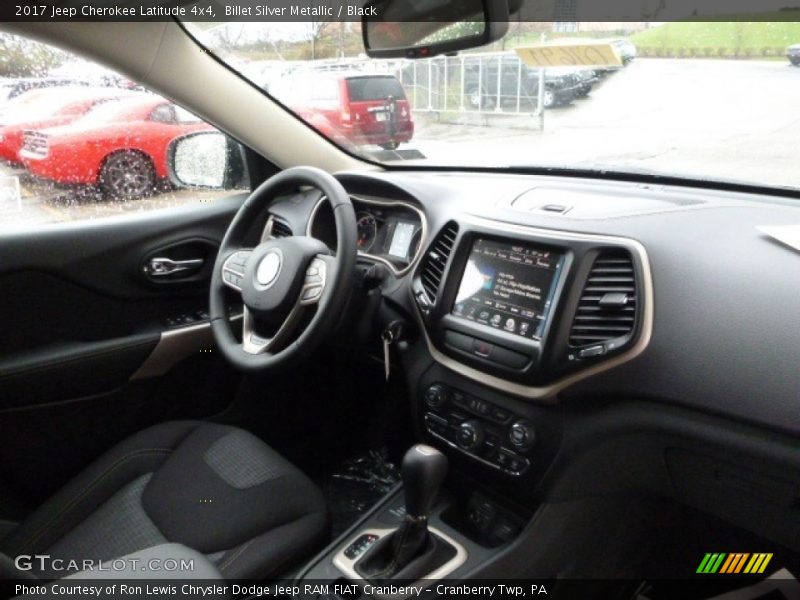 Billet Silver Metallic / Black 2017 Jeep Cherokee Latitude 4x4