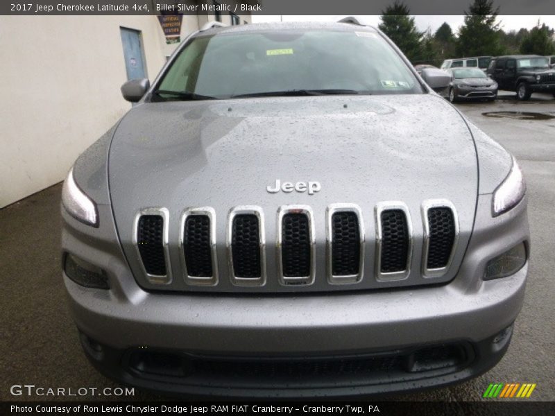Billet Silver Metallic / Black 2017 Jeep Cherokee Latitude 4x4