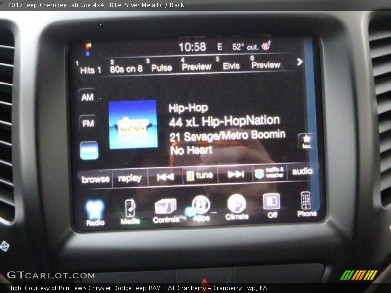 Billet Silver Metallic / Black 2017 Jeep Cherokee Latitude 4x4