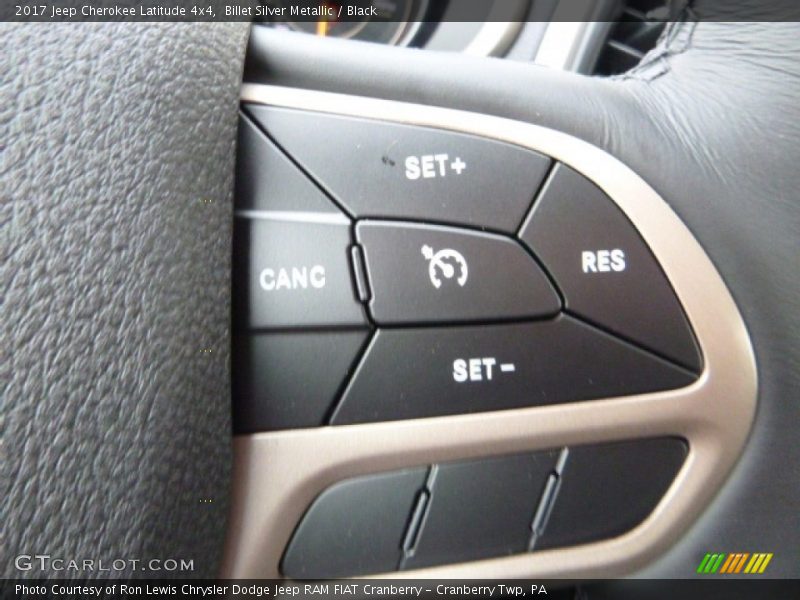 Billet Silver Metallic / Black 2017 Jeep Cherokee Latitude 4x4