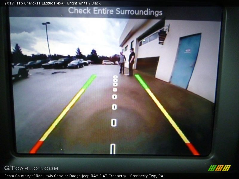 Bright White / Black 2017 Jeep Cherokee Latitude 4x4