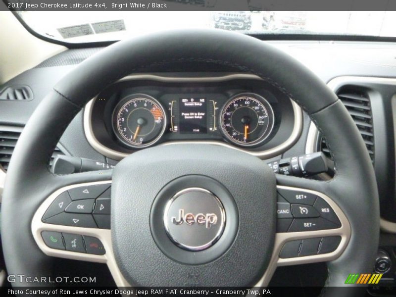 Bright White / Black 2017 Jeep Cherokee Latitude 4x4