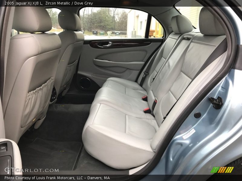 Zircon Metallic / Dove Grey 2005 Jaguar XJ XJ8 L
