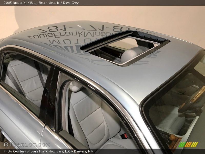 Zircon Metallic / Dove Grey 2005 Jaguar XJ XJ8 L