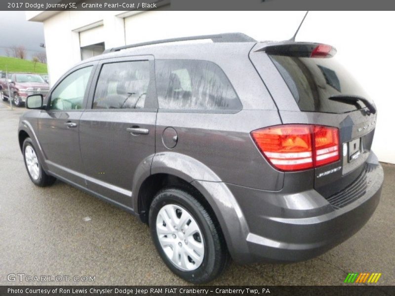 Granite Pearl-Coat / Black 2017 Dodge Journey SE