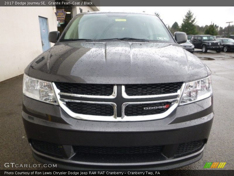 Granite Pearl-Coat / Black 2017 Dodge Journey SE
