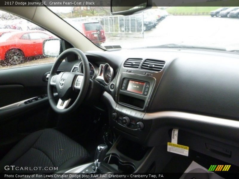 Granite Pearl-Coat / Black 2017 Dodge Journey SE