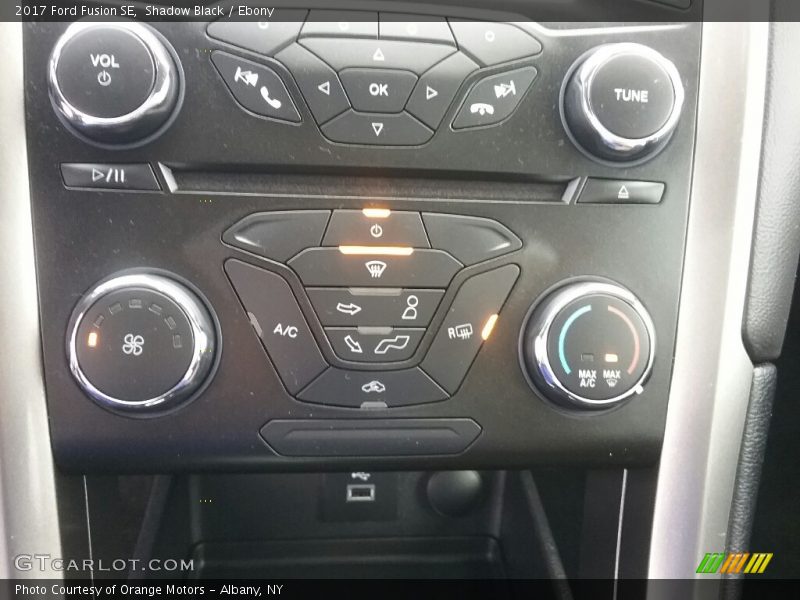 Shadow Black / Ebony 2017 Ford Fusion SE
