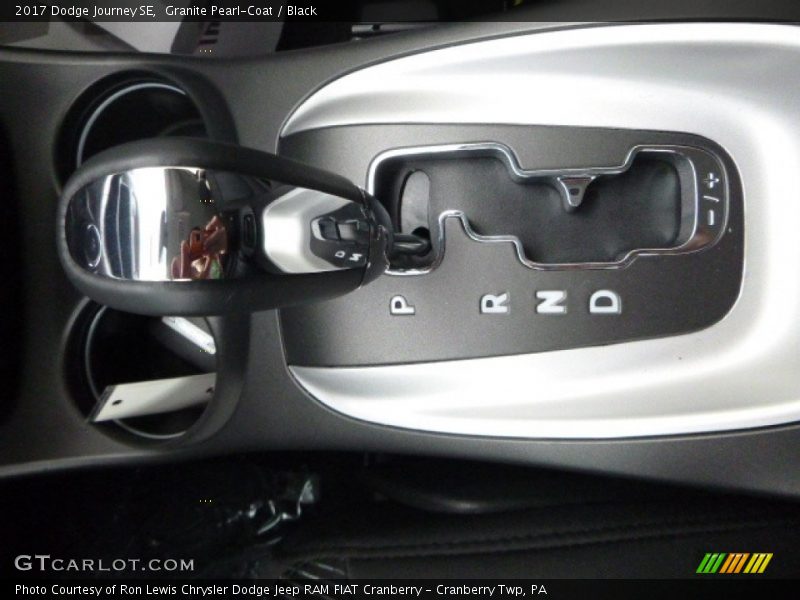 Granite Pearl-Coat / Black 2017 Dodge Journey SE