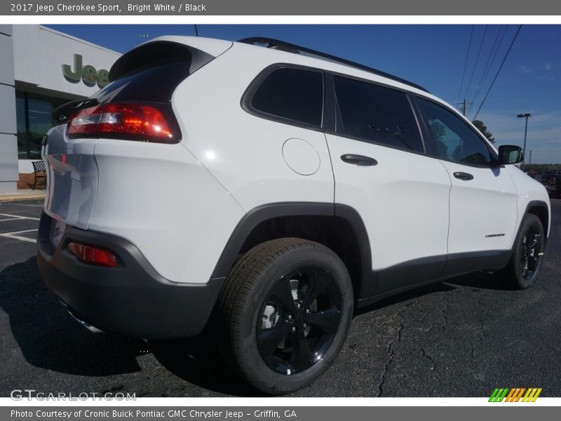 Bright White / Black 2017 Jeep Cherokee Sport