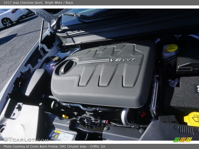 Bright White / Black 2017 Jeep Cherokee Sport