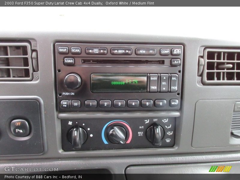 Oxford White / Medium Flint 2003 Ford F350 Super Duty Lariat Crew Cab 4x4 Dually