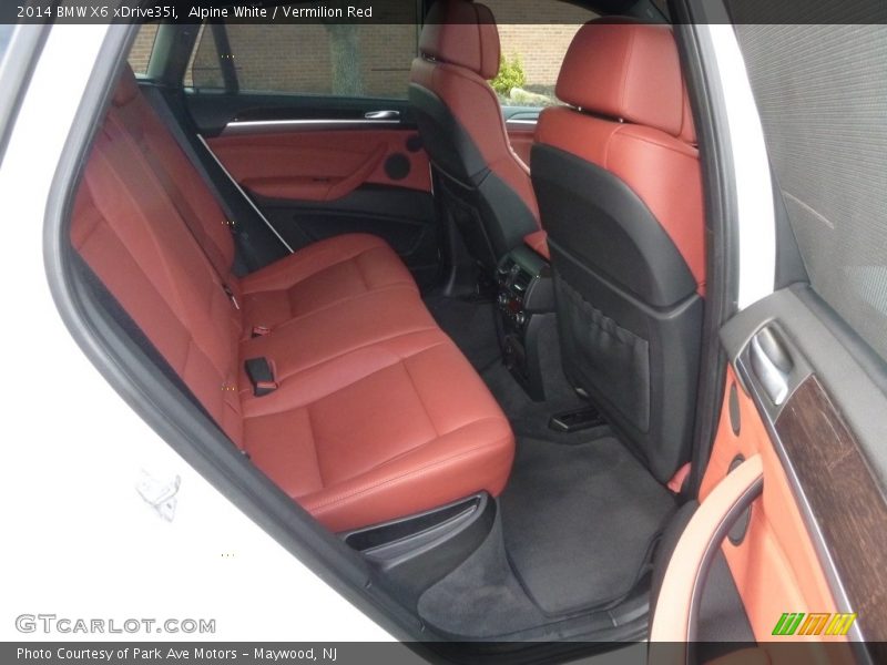 Alpine White / Vermilion Red 2014 BMW X6 xDrive35i