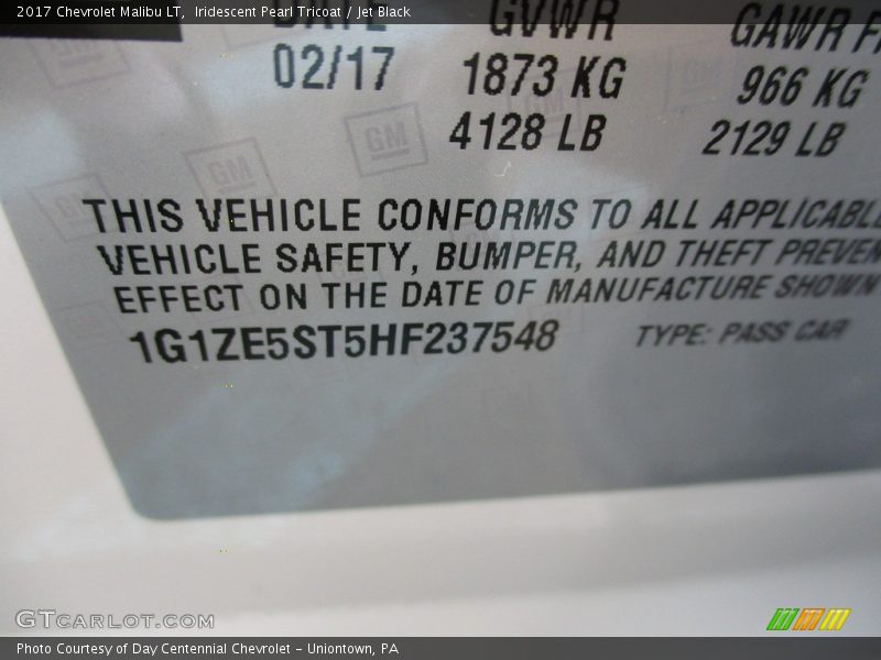 Iridescent Pearl Tricoat / Jet Black 2017 Chevrolet Malibu LT