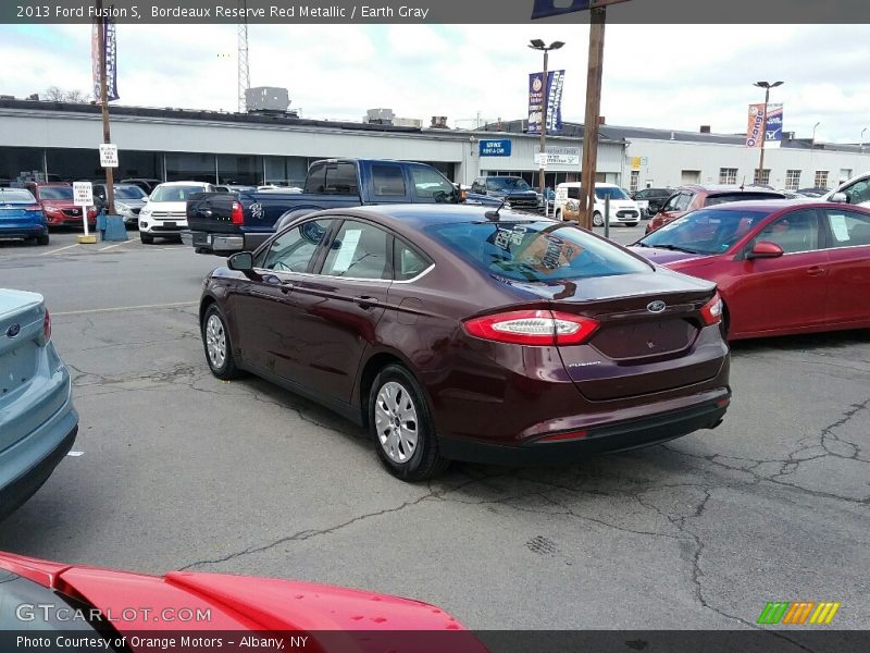 Bordeaux Reserve Red Metallic / Earth Gray 2013 Ford Fusion S