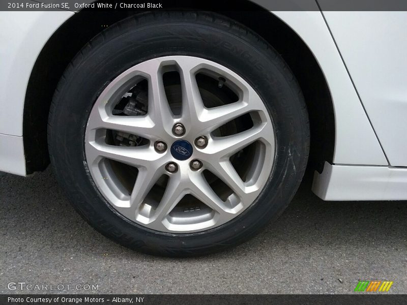 Oxford White / Charcoal Black 2014 Ford Fusion SE