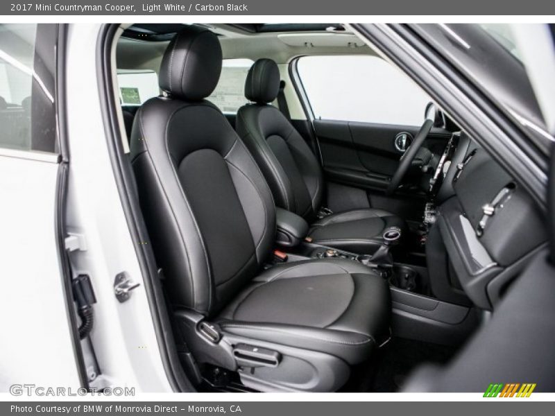 Light White / Carbon Black 2017 Mini Countryman Cooper