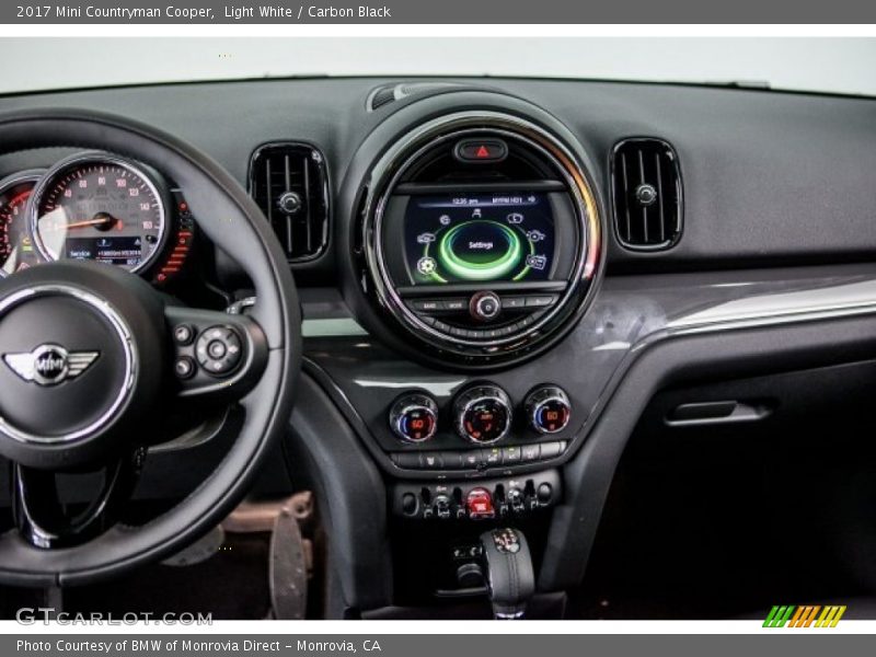 Light White / Carbon Black 2017 Mini Countryman Cooper
