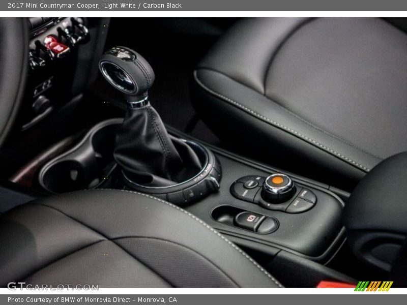 Light White / Carbon Black 2017 Mini Countryman Cooper