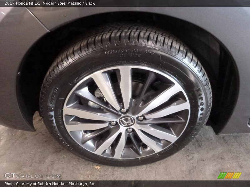 Modern Steel Metallic / Black 2017 Honda Fit EX