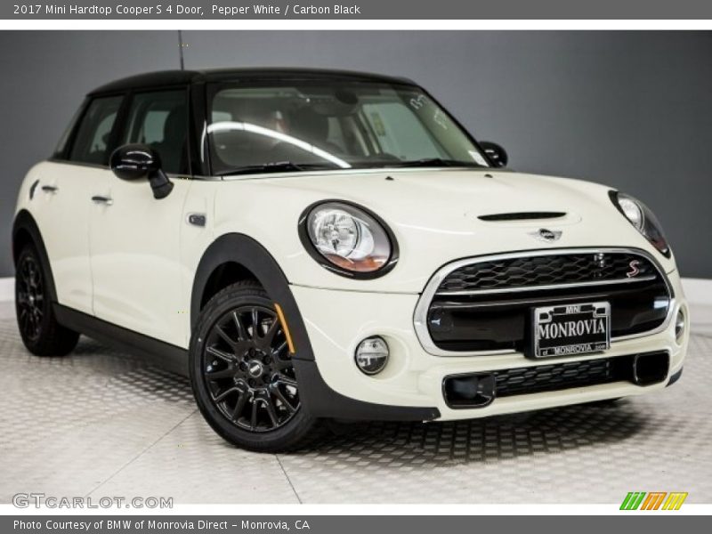 Pepper White / Carbon Black 2017 Mini Hardtop Cooper S 4 Door
