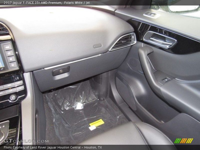 Polaris White / Jet 2017 Jaguar F-PACE 35t AWD Premium