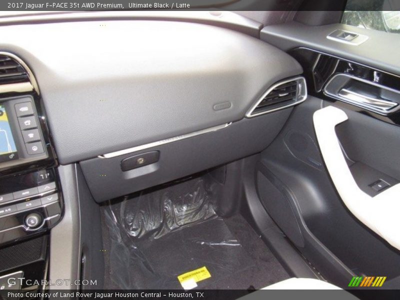 Ultimate Black / Latte 2017 Jaguar F-PACE 35t AWD Premium