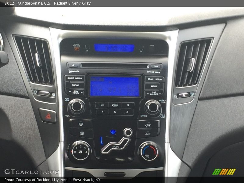 Radiant Silver / Gray 2012 Hyundai Sonata GLS