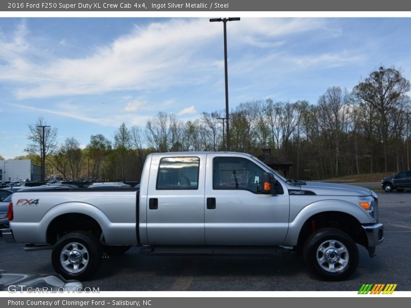Ingot Silver Metallic / Steel 2016 Ford F250 Super Duty XL Crew Cab 4x4