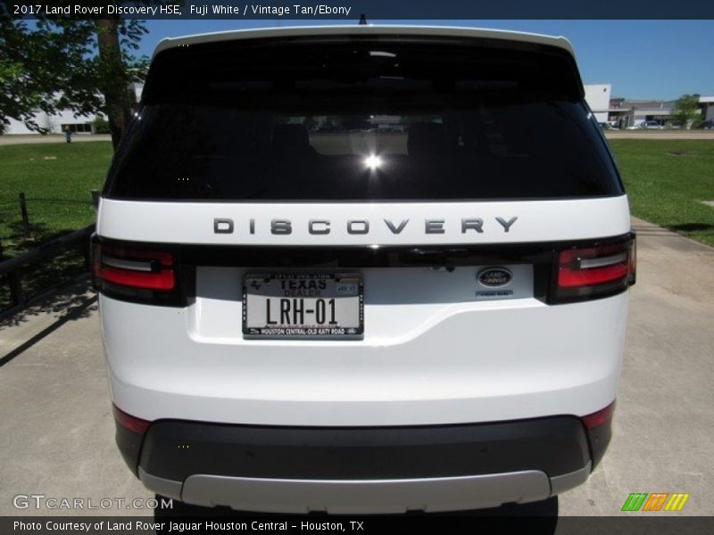 Fuji White / Vintage Tan/Ebony 2017 Land Rover Discovery HSE