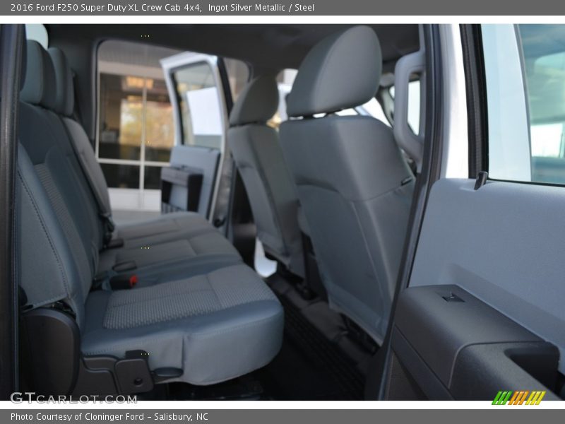 Ingot Silver Metallic / Steel 2016 Ford F250 Super Duty XL Crew Cab 4x4
