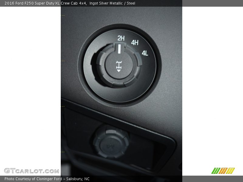 Ingot Silver Metallic / Steel 2016 Ford F250 Super Duty XL Crew Cab 4x4