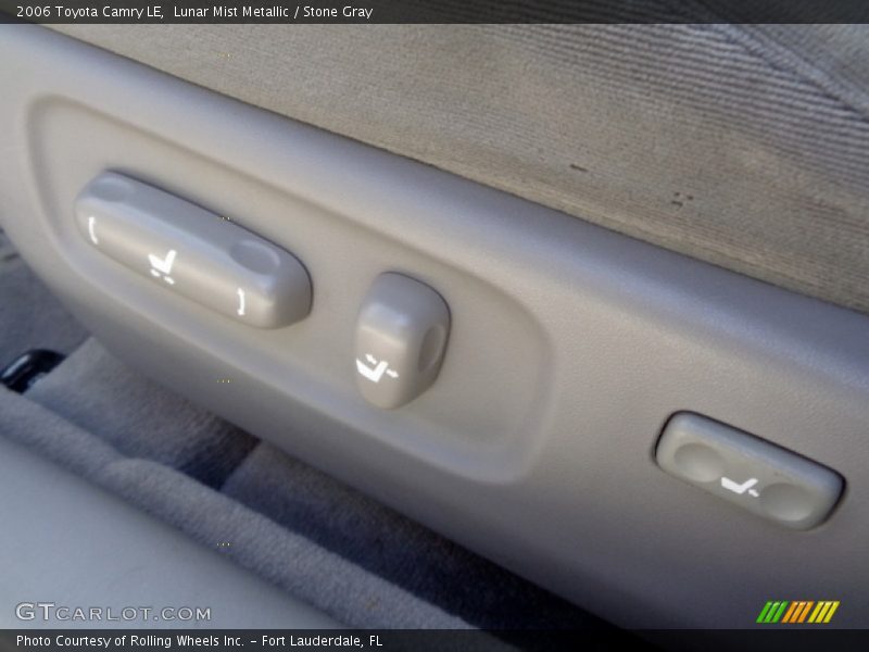 Lunar Mist Metallic / Stone Gray 2006 Toyota Camry LE