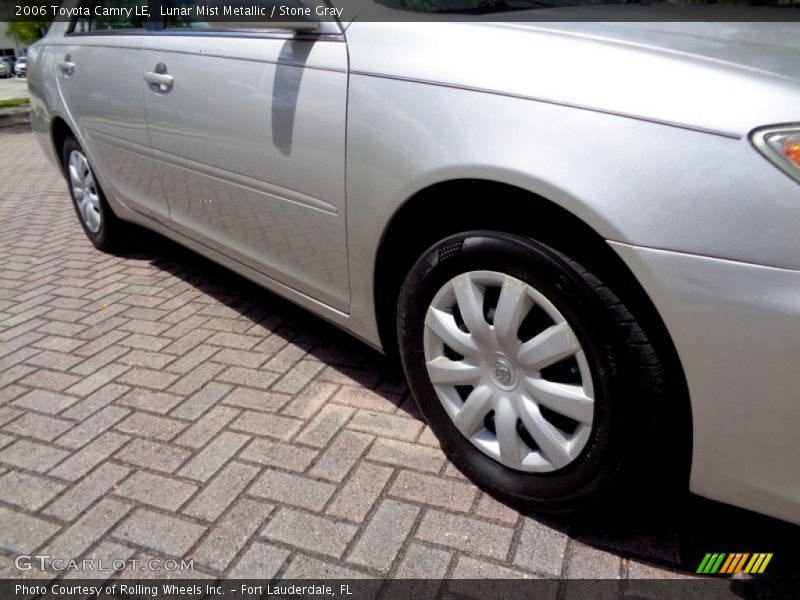 Lunar Mist Metallic / Stone Gray 2006 Toyota Camry LE
