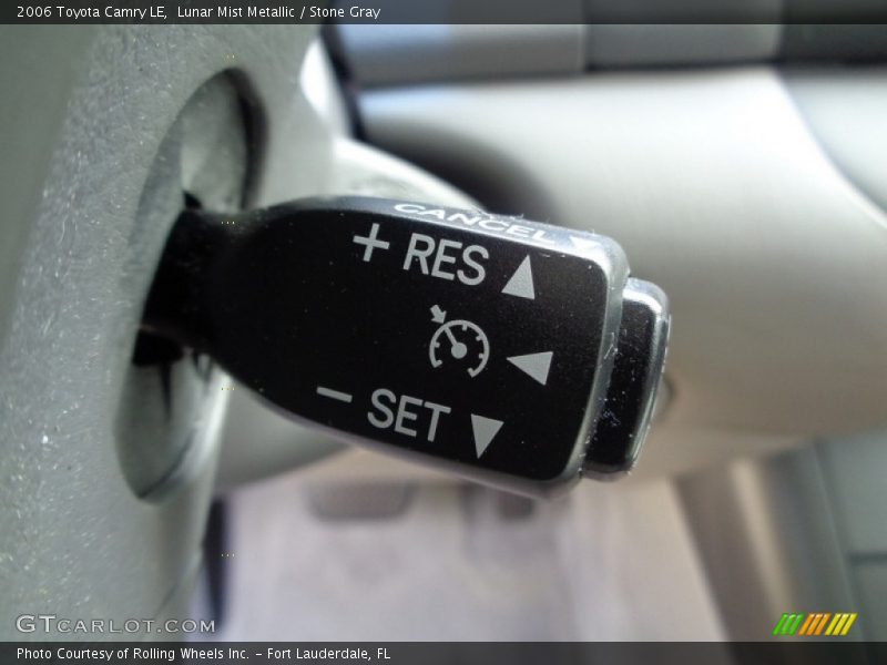 Lunar Mist Metallic / Stone Gray 2006 Toyota Camry LE