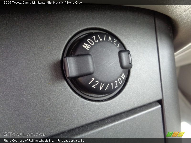 Lunar Mist Metallic / Stone Gray 2006 Toyota Camry LE