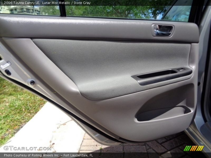 Lunar Mist Metallic / Stone Gray 2006 Toyota Camry LE