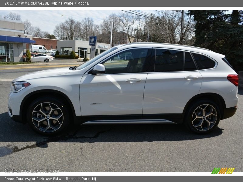 Alpine White / Mocha 2017 BMW X1 xDrive28i