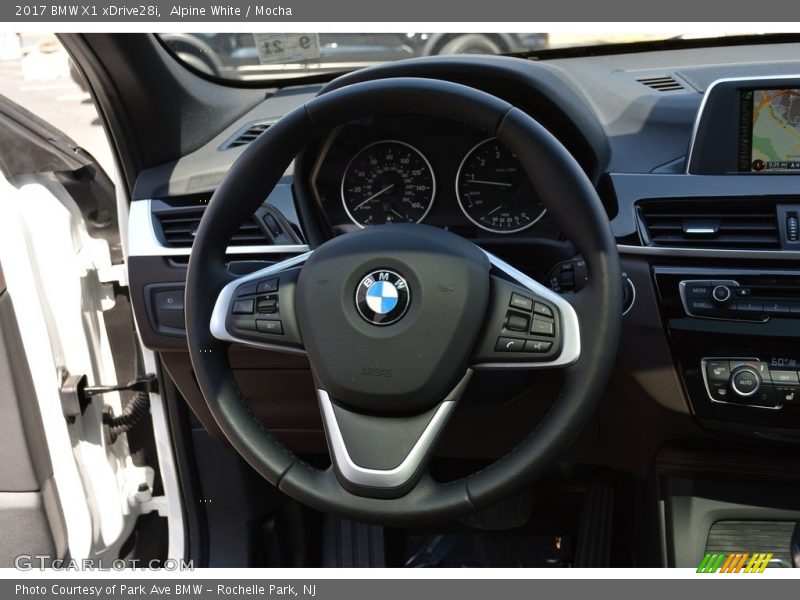 Alpine White / Mocha 2017 BMW X1 xDrive28i