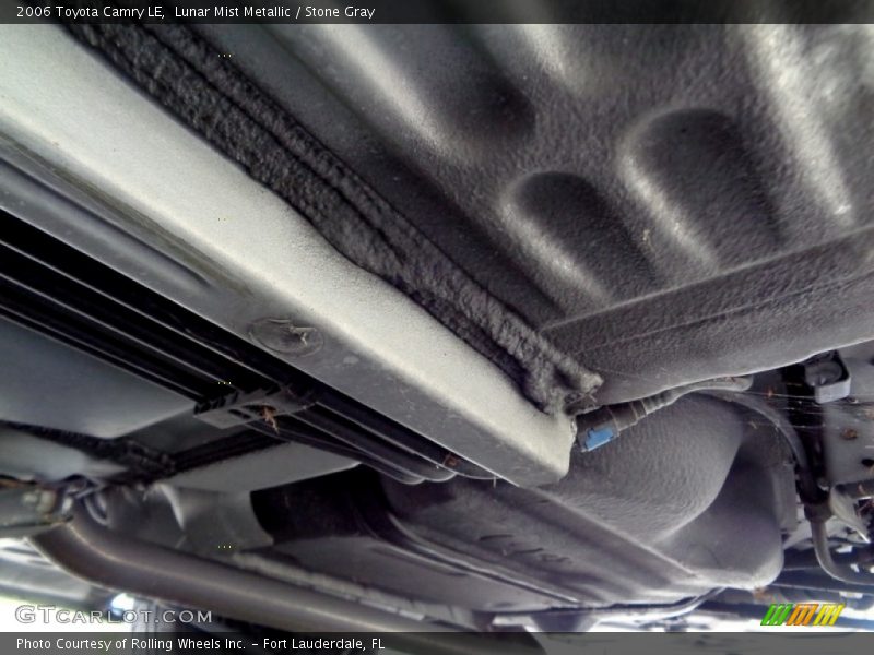 Lunar Mist Metallic / Stone Gray 2006 Toyota Camry LE