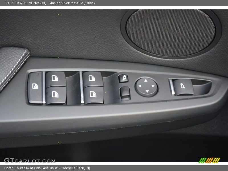 Glacier Silver Metallic / Black 2017 BMW X3 xDrive28i